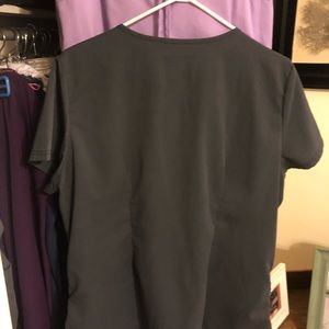 Women’s scrub top